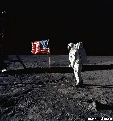 Познавательное:Русские сомневаются, что американцы высаживались на Луну